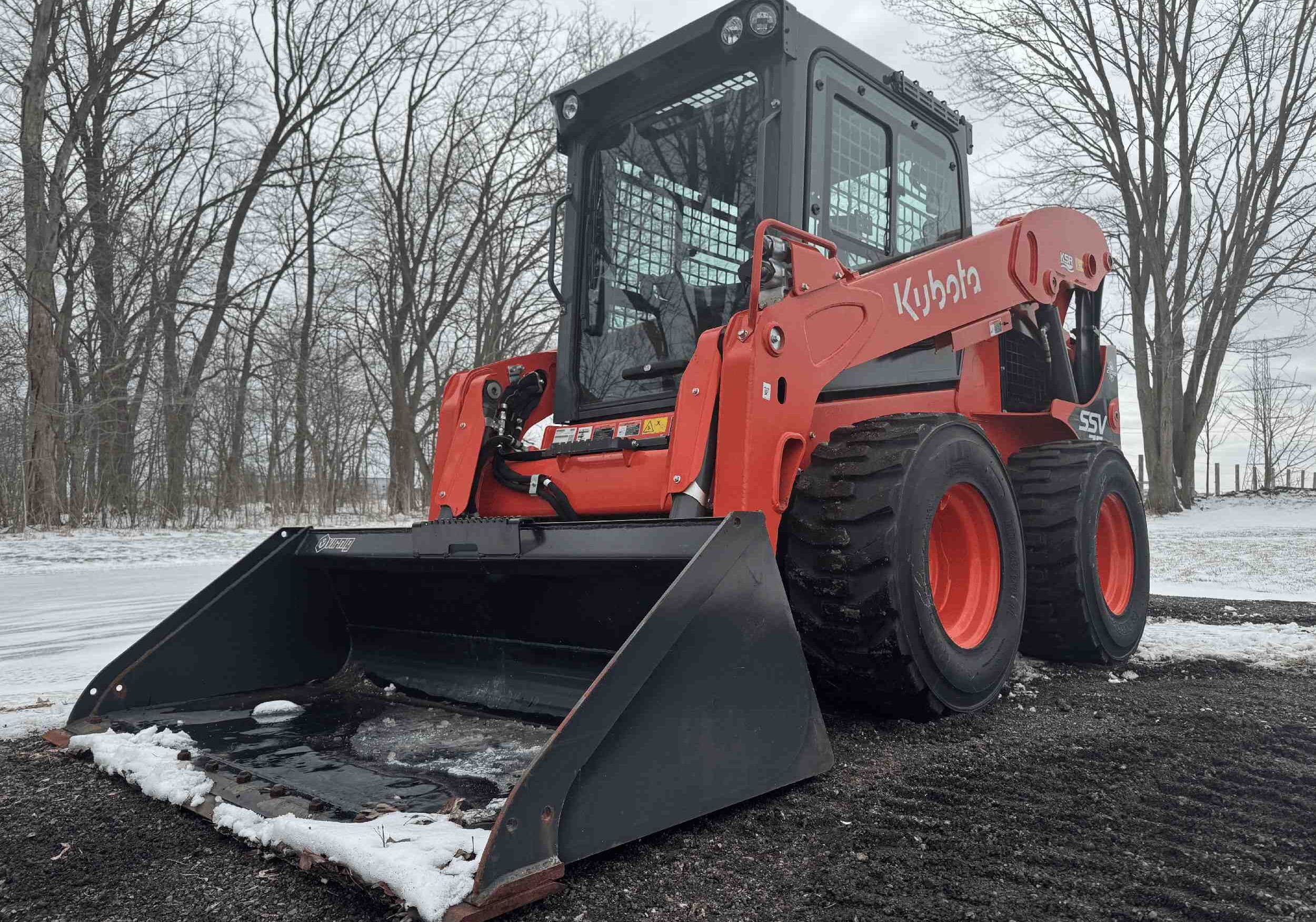 Skid Steer Loader	Kubota	SSV75